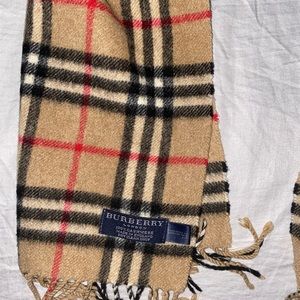 Burberry cashmere scarf